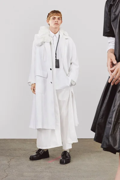 Look 34